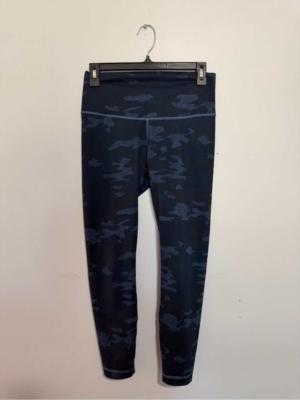 Lululemon Camo Leggings Size 8